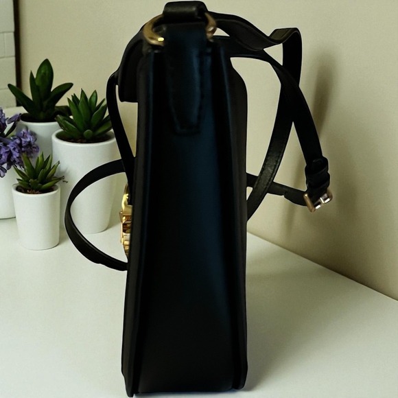 Michael Kors Gabby Small Hobo Crossbody Bag Black MK Logo Gold Hardware Purse - Picture 10 of 10